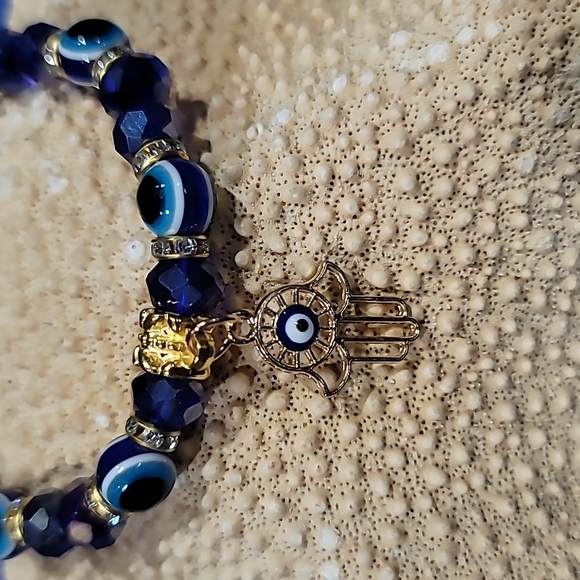 EVIL EYE Hand of God  CRYSTAL BRACELET - Picture 3 of 3